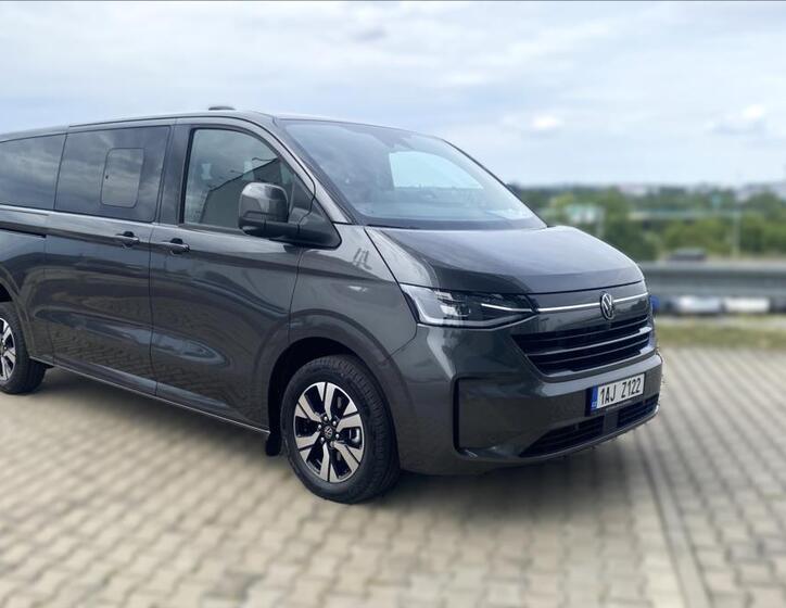 Volkswagen Caravelle 1
