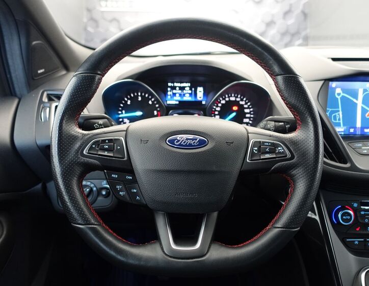 Ford Kuga 8