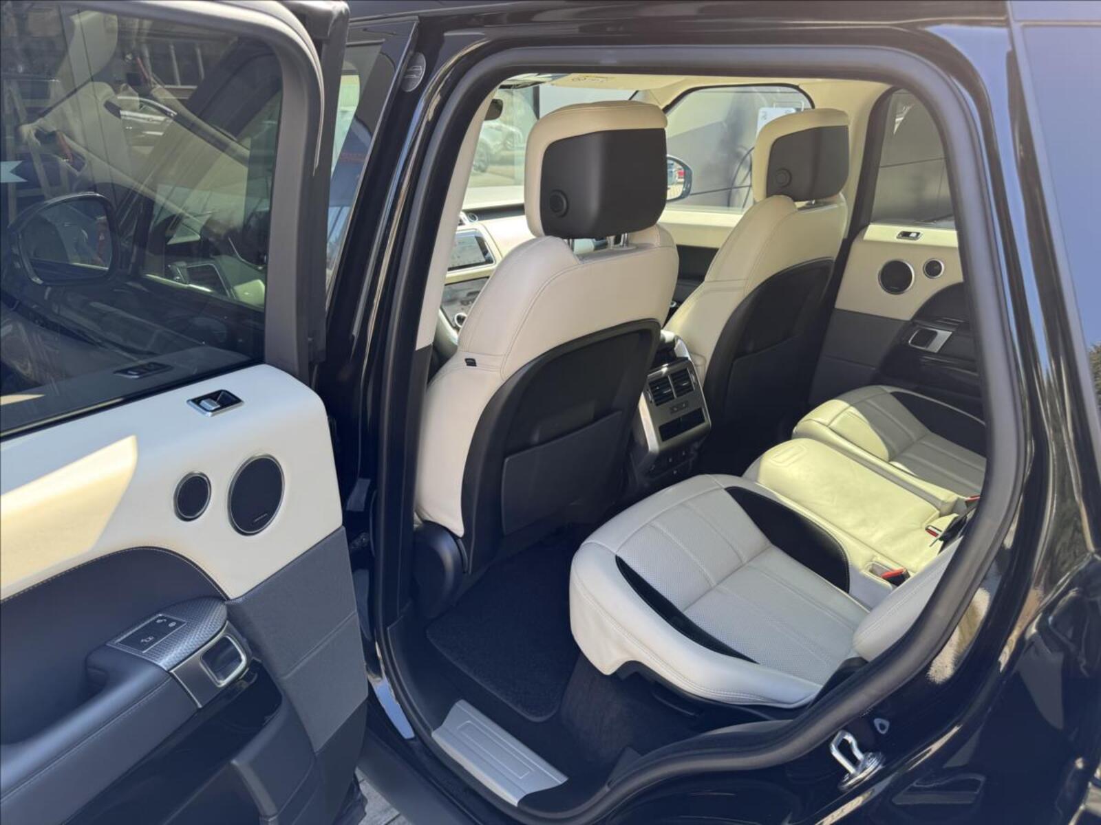 Land Rover Range Rover Sport 6