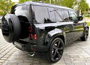 Land Rover Defender 9