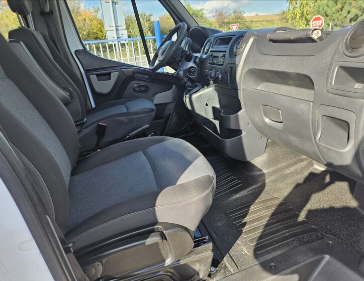 Renault Master 6
