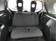 Peugeot 4007 12