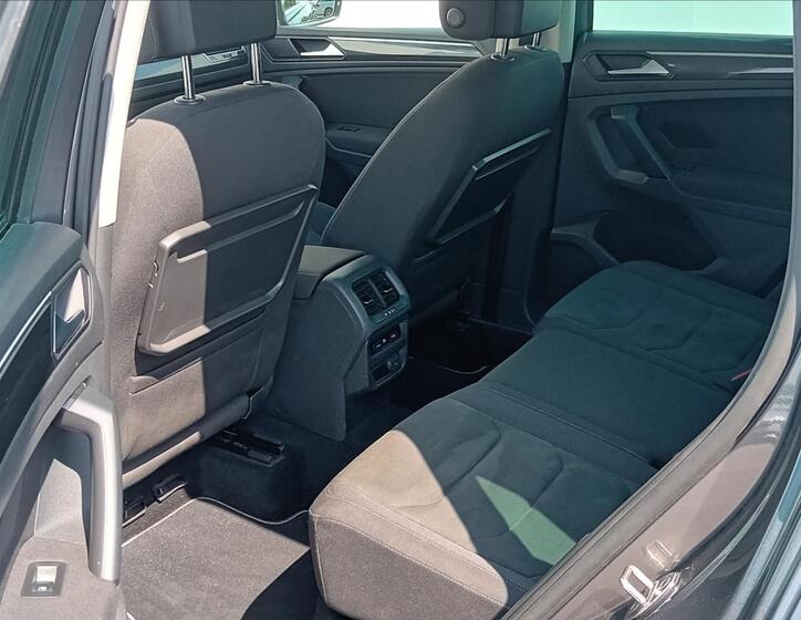 Volkswagen Tiguan 11