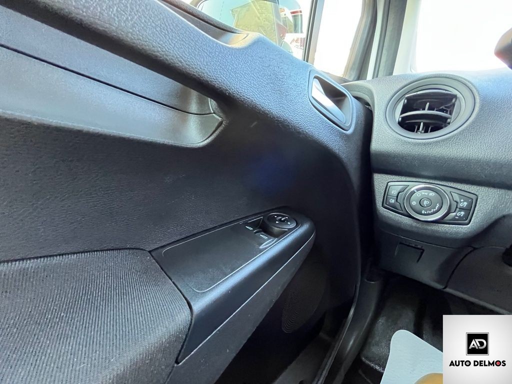 Ford Transit Courier