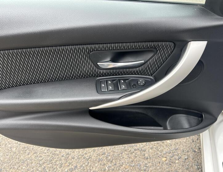 BMW Řada 3 27