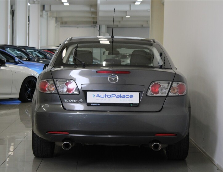 Mazda 6 4