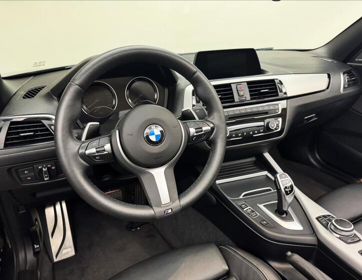 BMW Řada 2 13