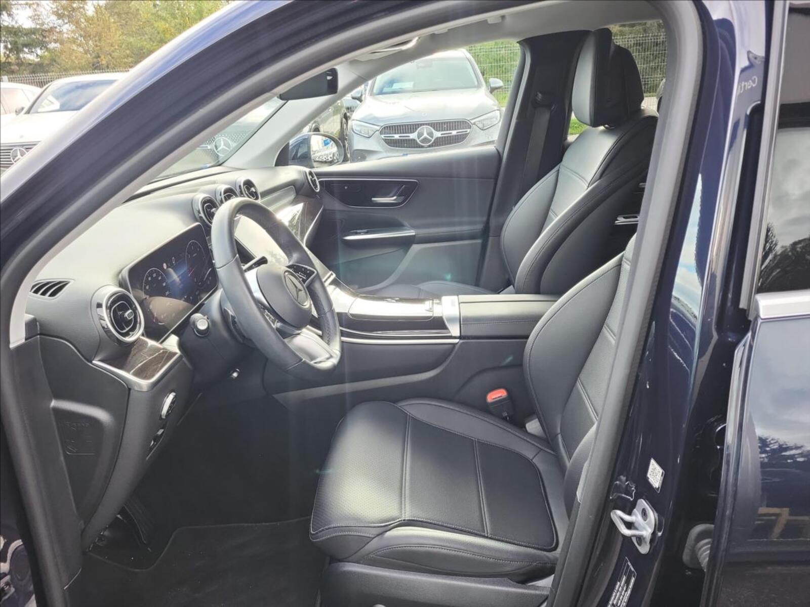 Mercedes-Benz GLC 13