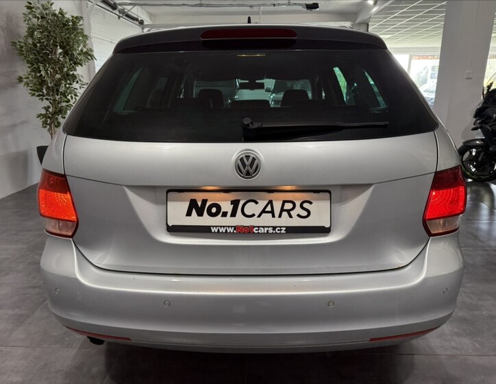 Volkswagen Golf 23