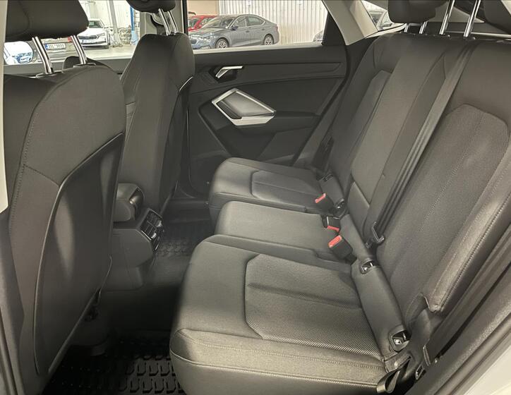 Audi Q3 21