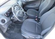 Hyundai i10 12