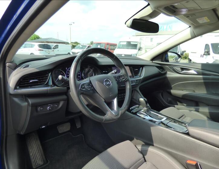 Opel Insignia 12