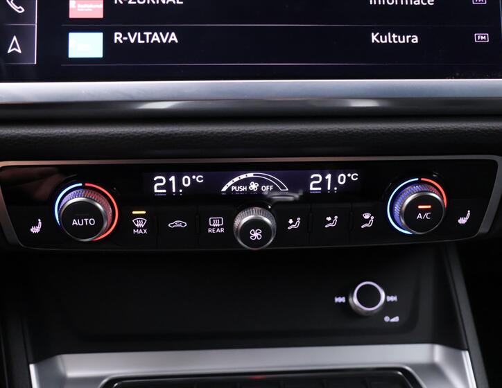 Audi Q3 25