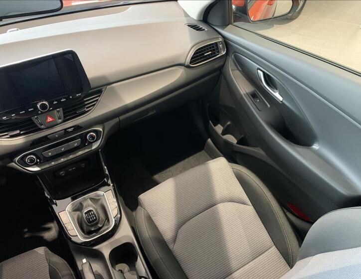Hyundai i30 18