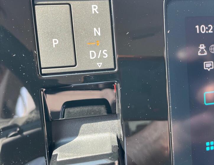 Volkswagen Multivan 14