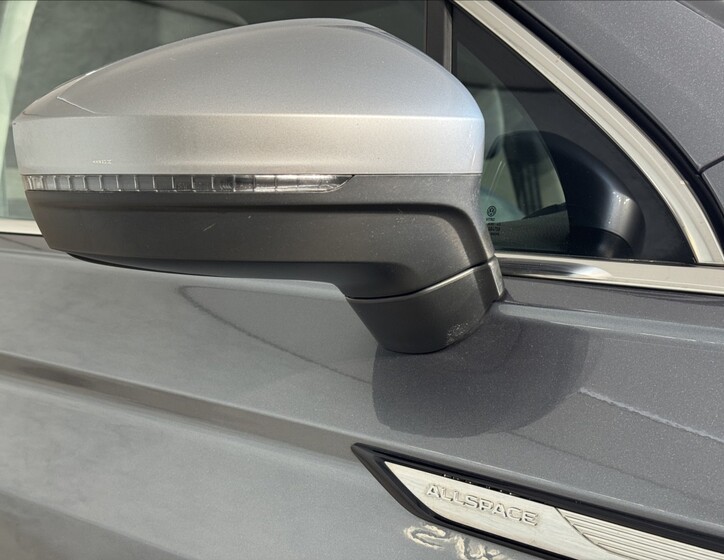 Volkswagen Tiguan Allspace 7