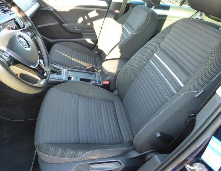 Volkswagen Golf 58