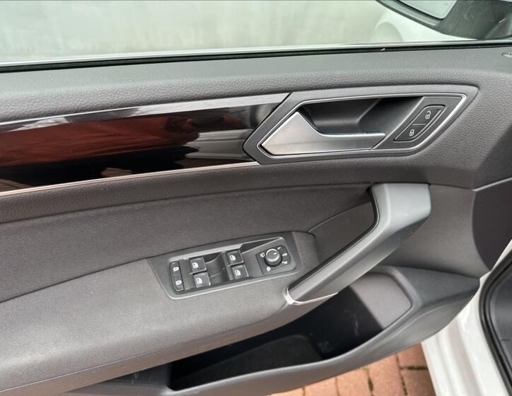 Volkswagen Touran 13