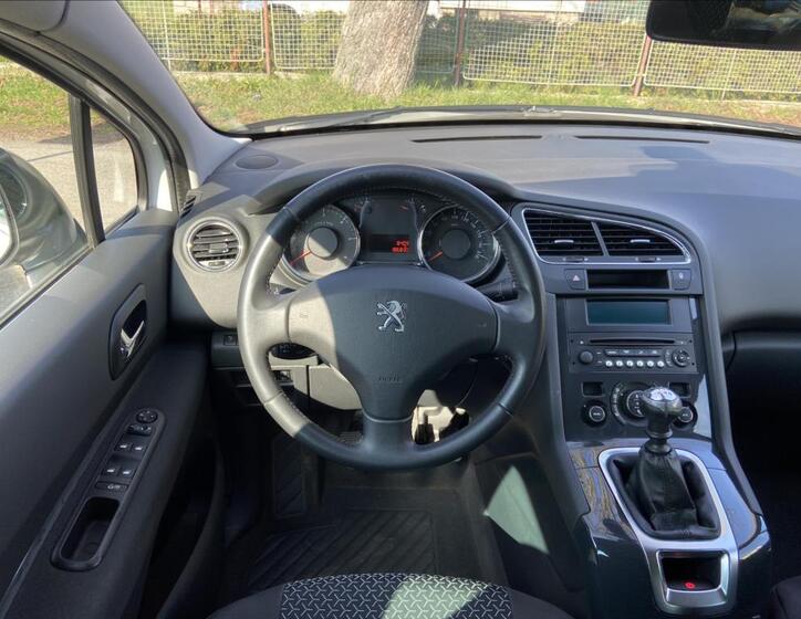 Peugeot 5008 14