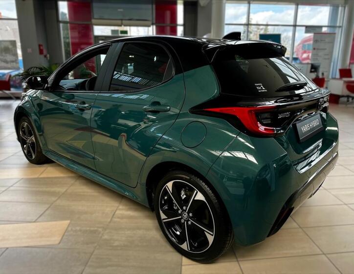 Toyota Yaris 5