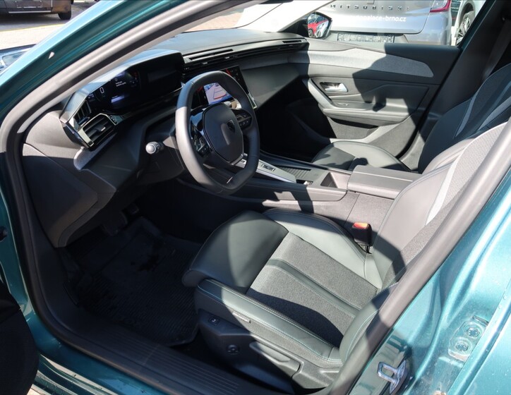 Peugeot 308 8