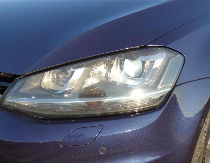 Volkswagen Golf 75