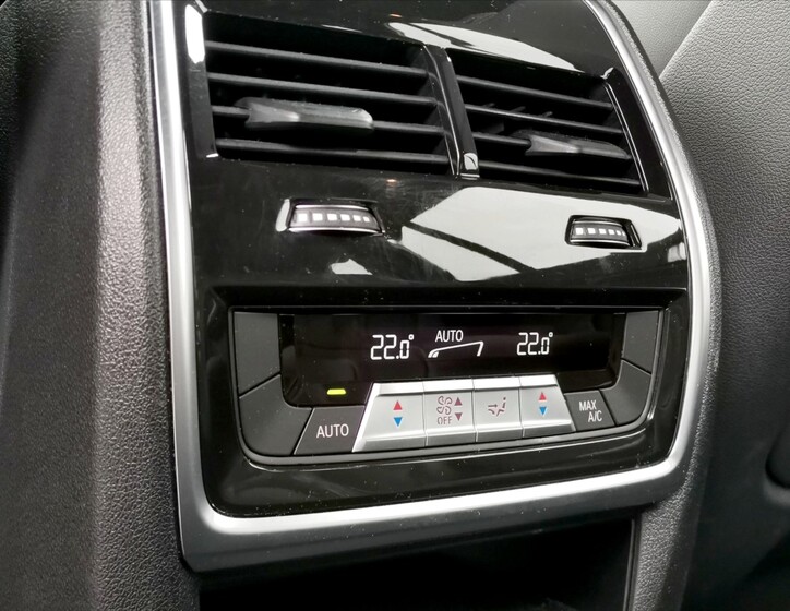 BMW X7 34