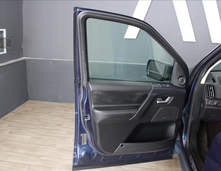Land Rover Freelander 10