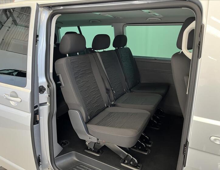 Volkswagen Caravelle 21