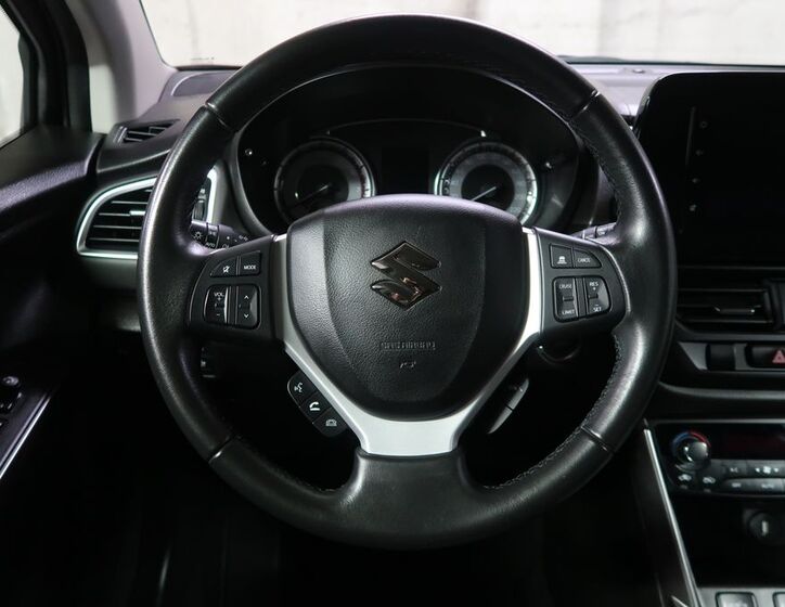 Suzuki SX4 S-Cross 14