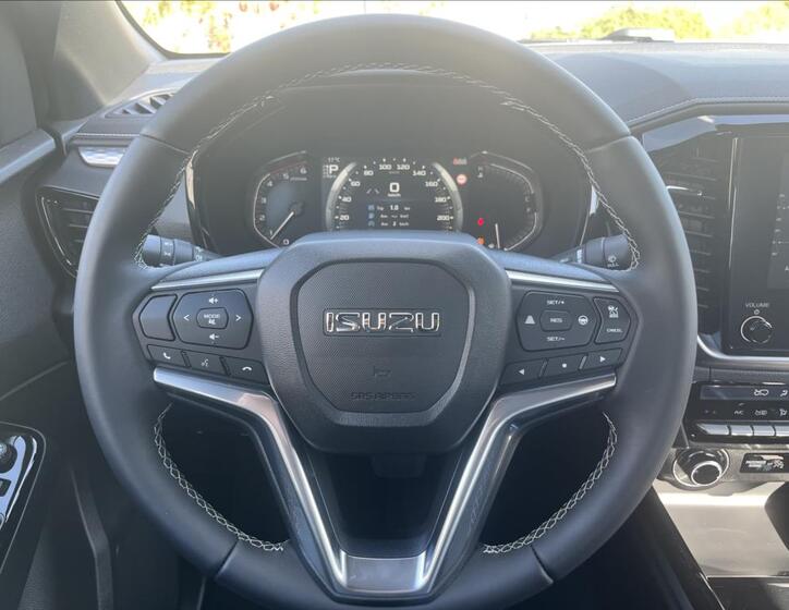 Isuzu D-Max 21