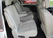Chrysler Town & Country 14