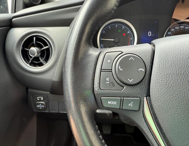 Toyota Corolla 12