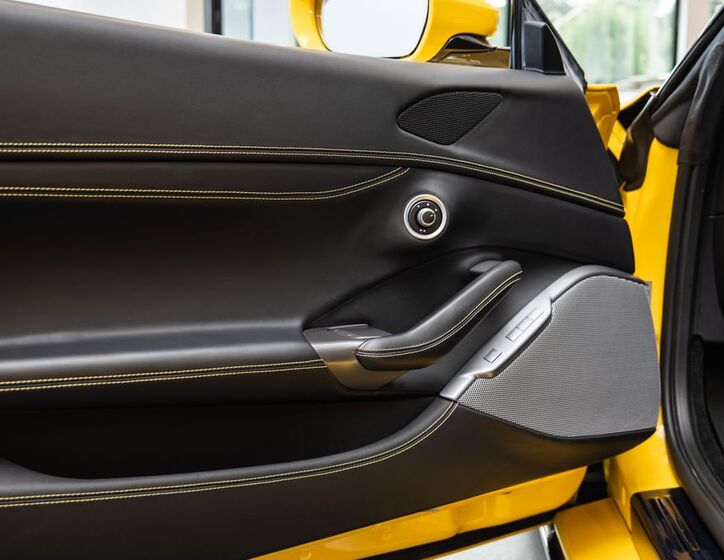 Ferrari Portofino 7