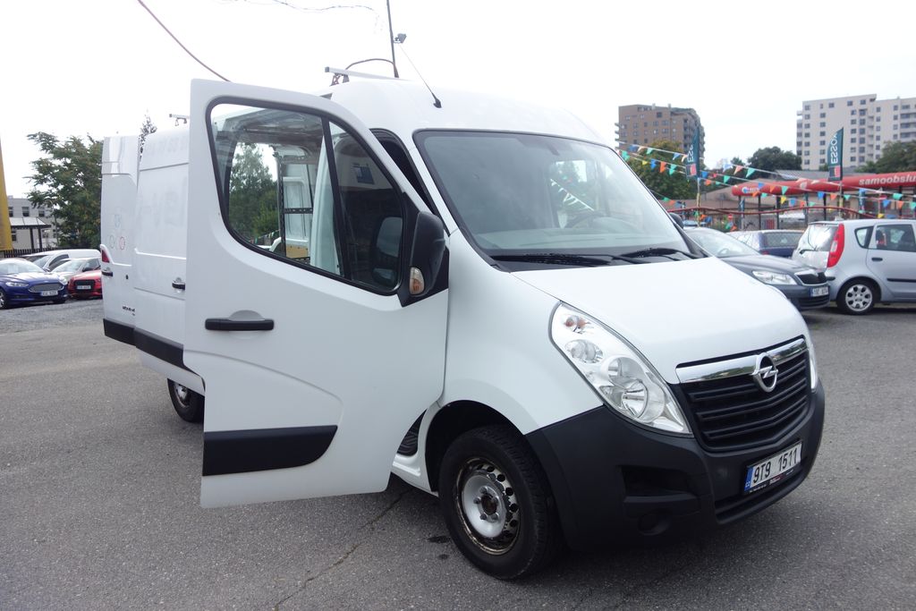 Opel Movano