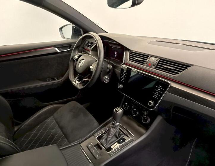 Škoda Superb 15