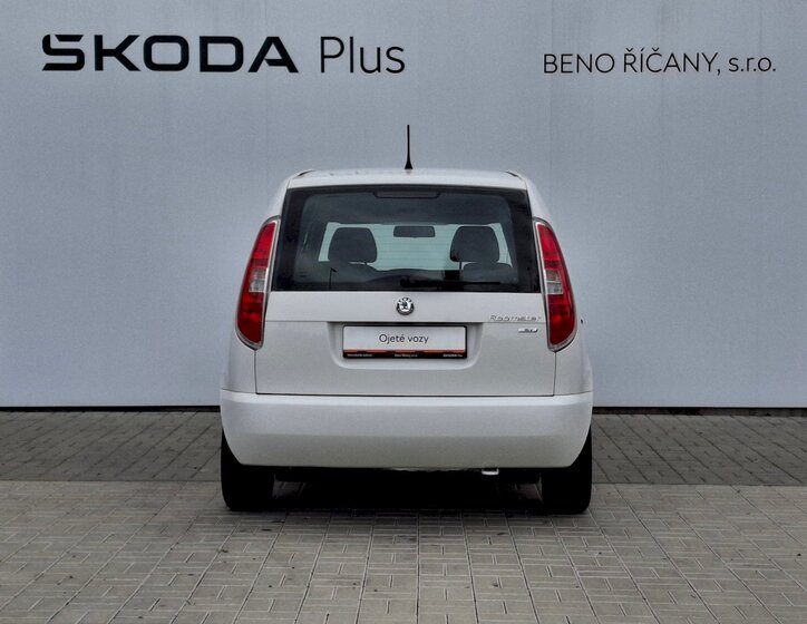 Škoda Roomster 12