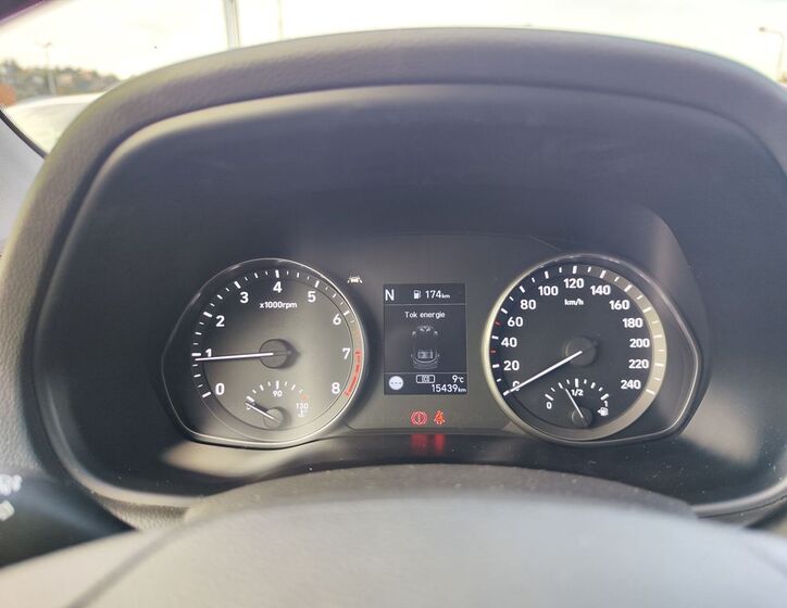Hyundai i30 16