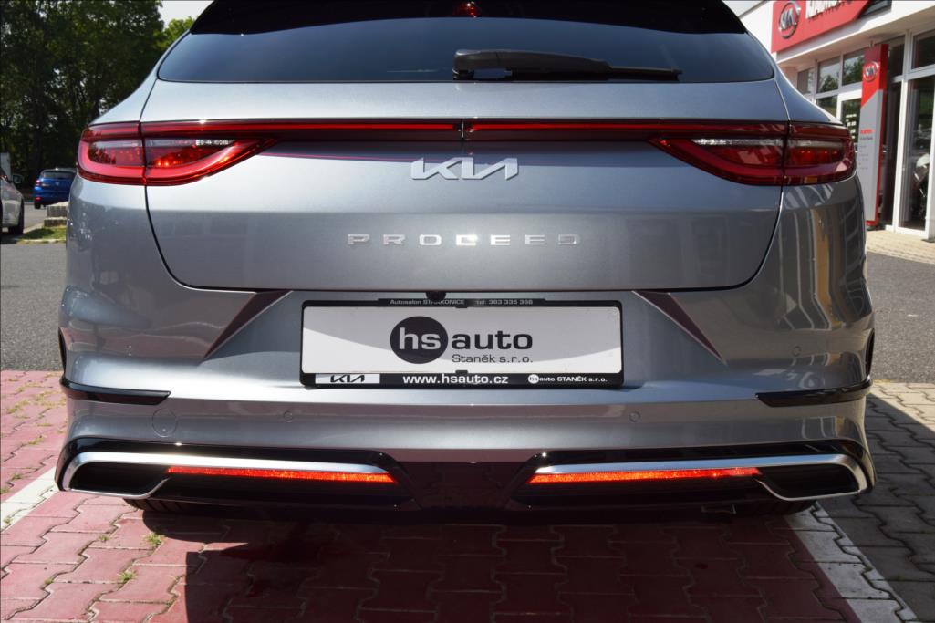 KIA ProCeed