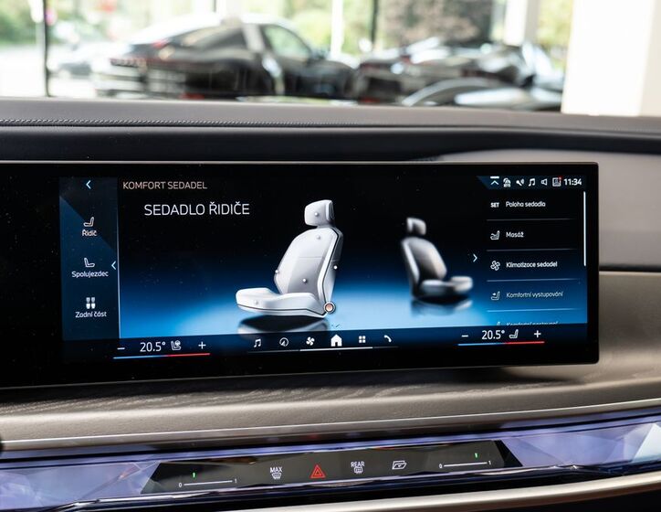 BMW i7 13