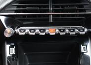 Peugeot 208 29