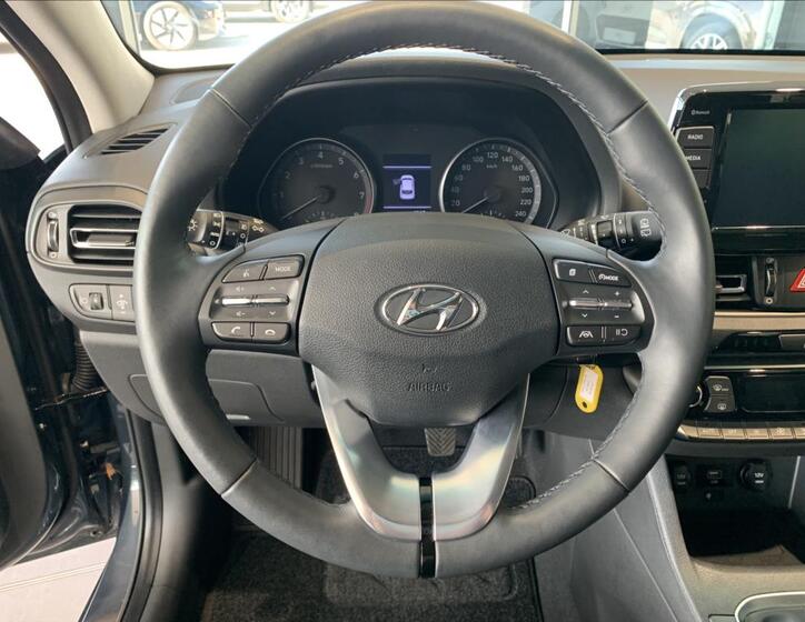 Hyundai i30 28