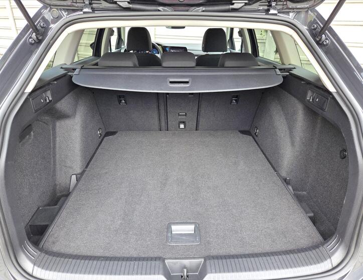 Volkswagen Golf 11