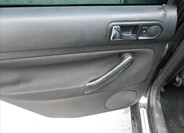 Volkswagen Golf 16