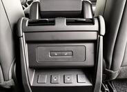 Land Rover Defender 24