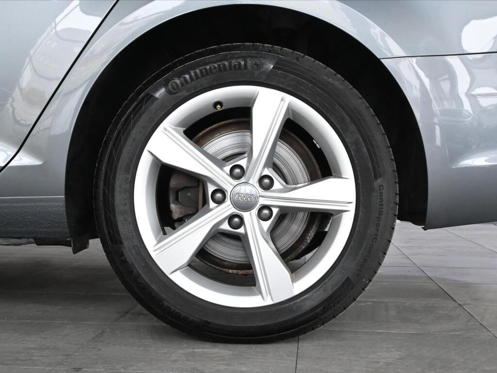 Audi A4 33