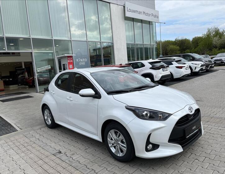 Toyota Yaris 1