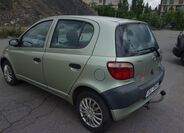 Toyota Yaris 10