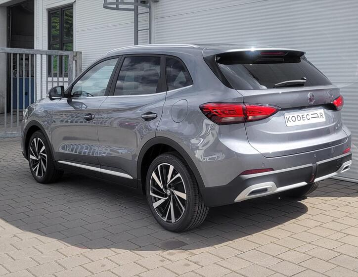 MG ZS 4
