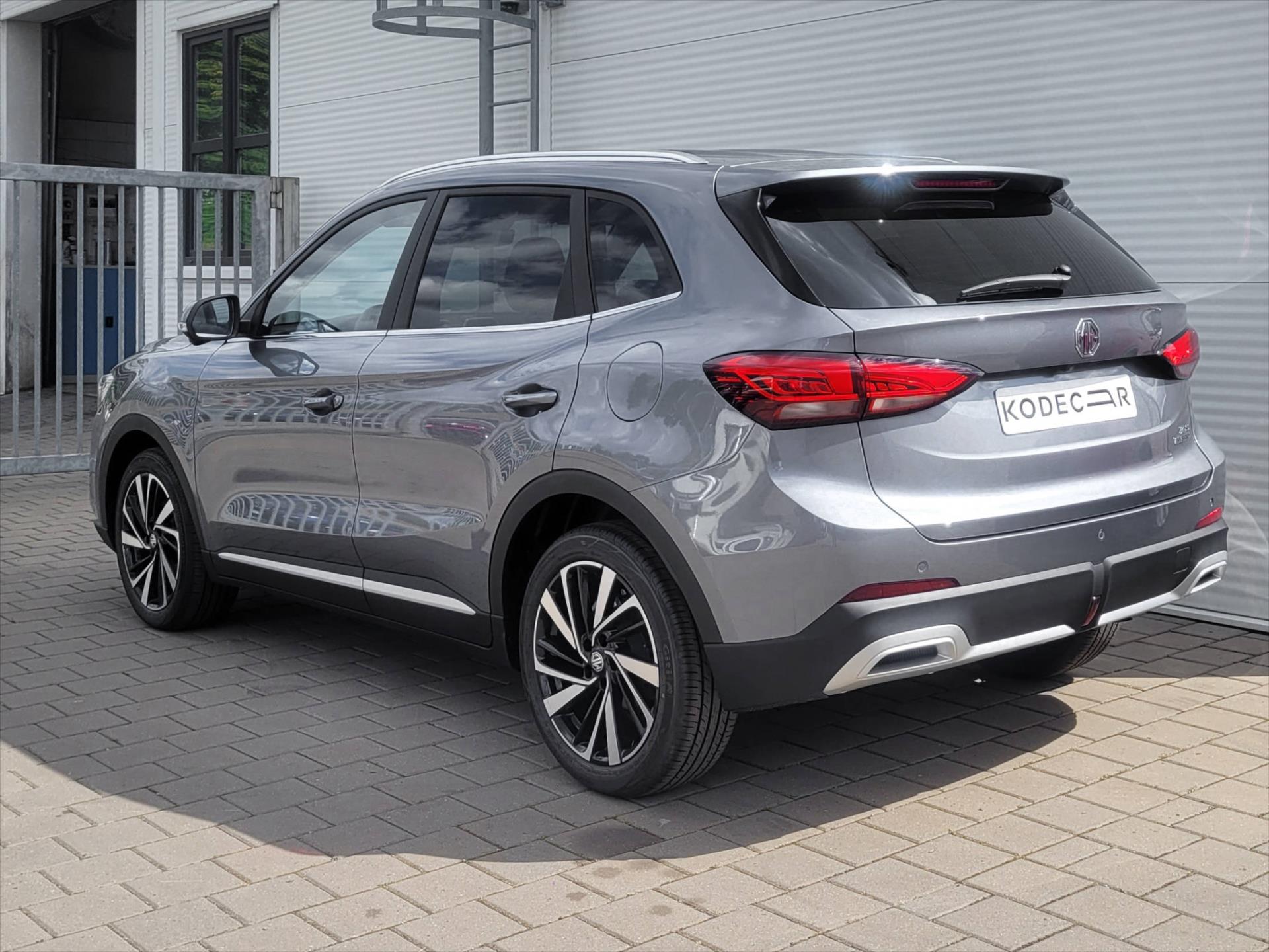 MG ZS